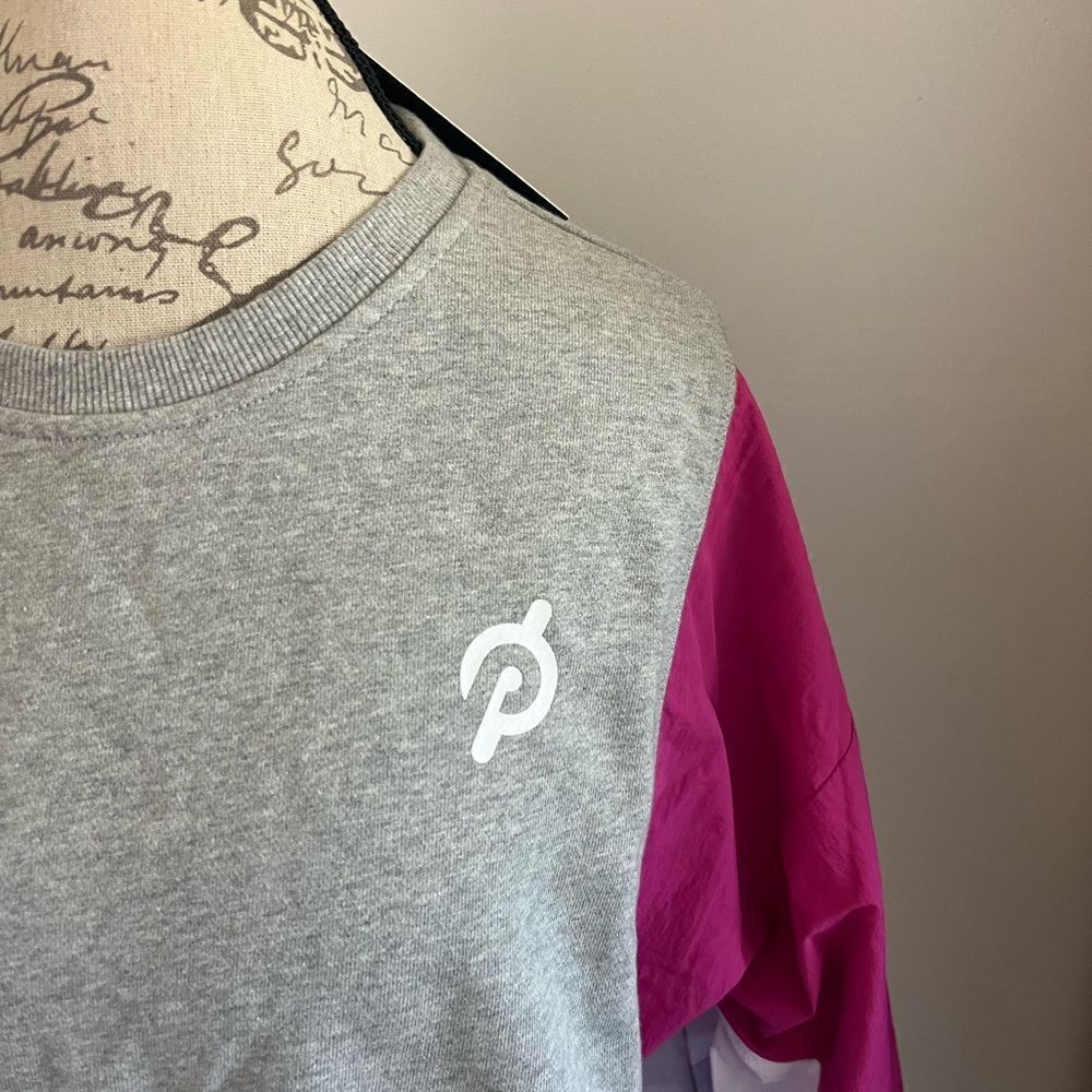 NWT Peloton Pullover - Picture 3 of 6